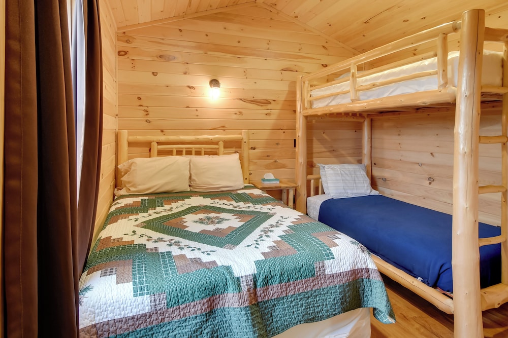 Lakefront Relaxation & Adventure: Sodus Bay Cabin