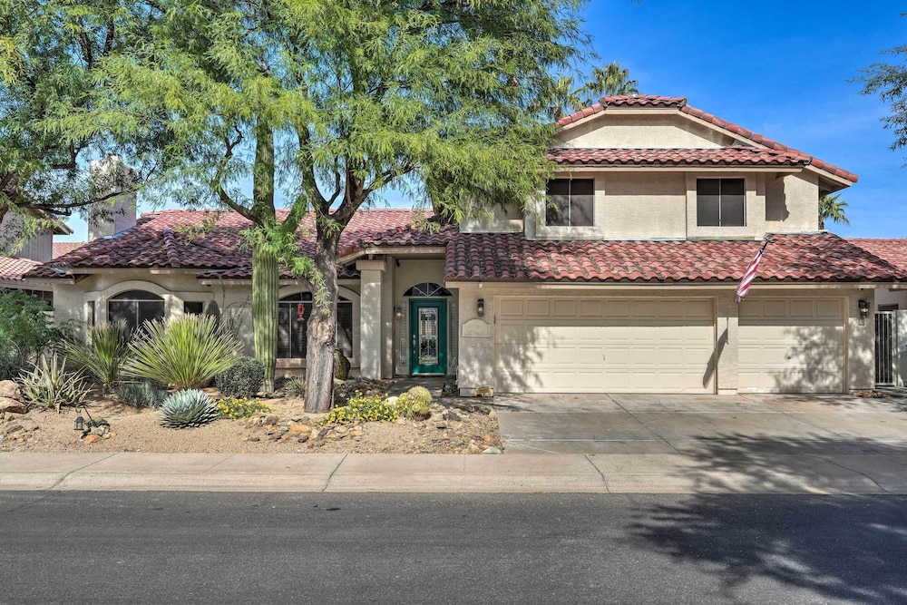 Spacious Scottsdale Home: Pool & Covered Patio view 2