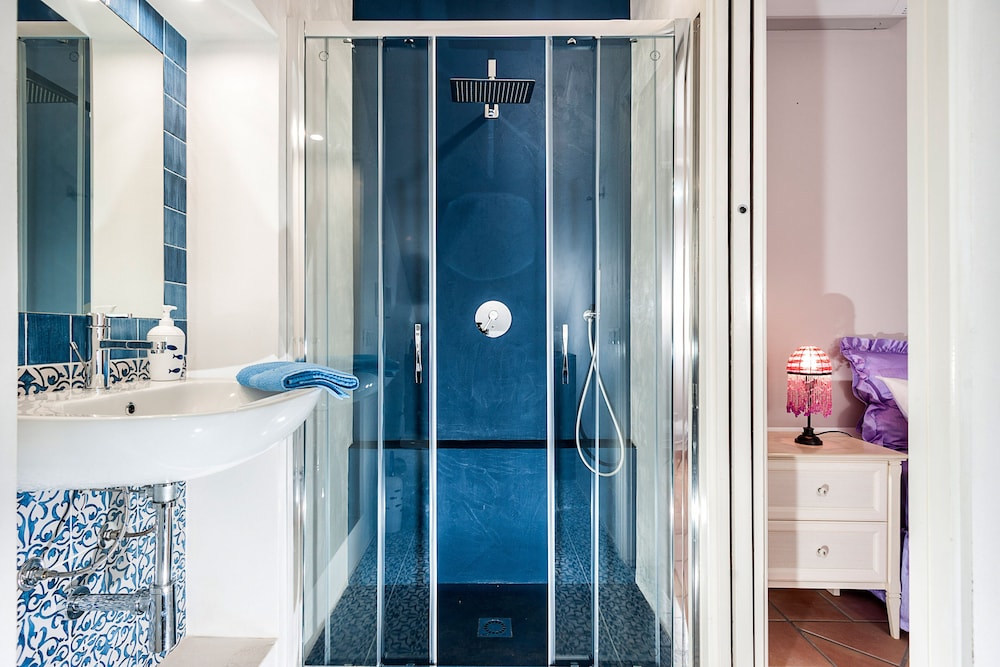 Casa Marsala 1 en Marsala — bathroom
