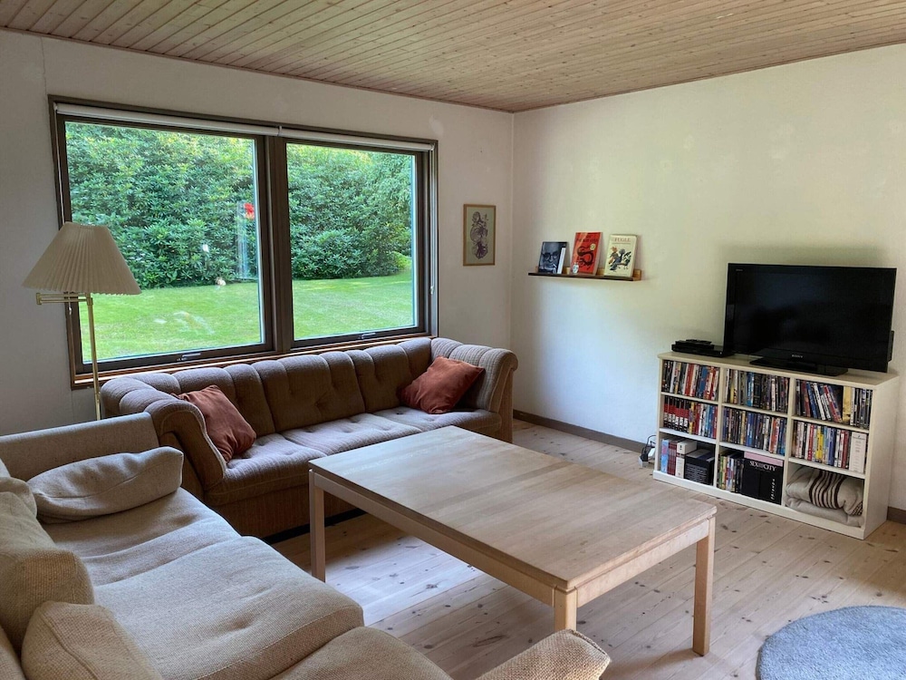 Seaside Retreat in Dronningmolle-by Traum
