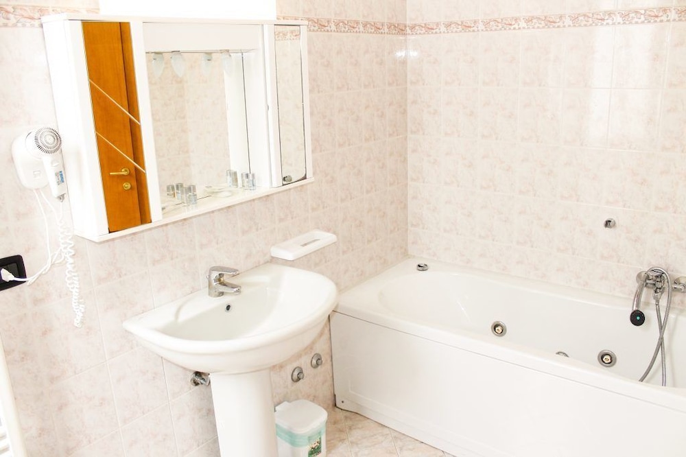 Aquam Albergo