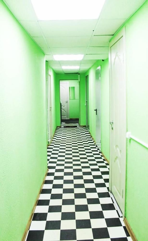 HotelHot Baumanskaya - Hostel