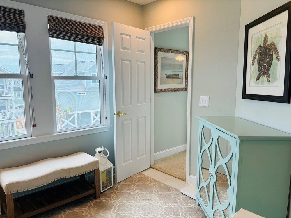 No Egrets 3 Bedroom Condo by RedAwning view 2