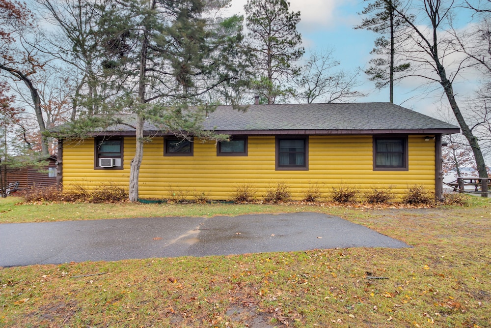 Scenic Cabin w/ Private Beach in Crosslake!