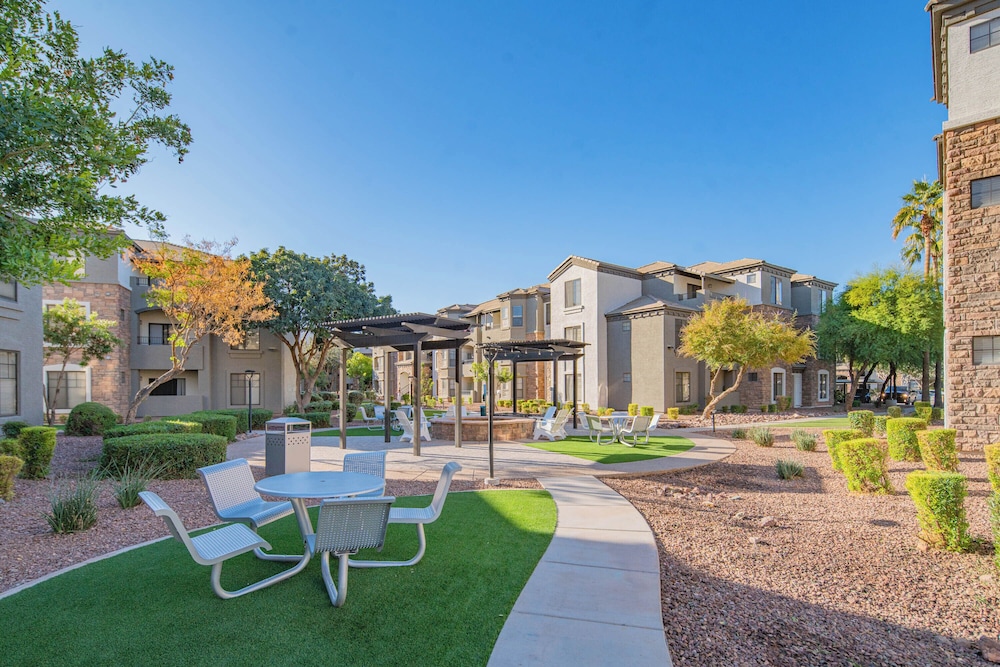 ROVE LIVING/KB - Zone