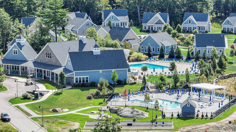 Maritime Meadows Charming Resort-style Home!