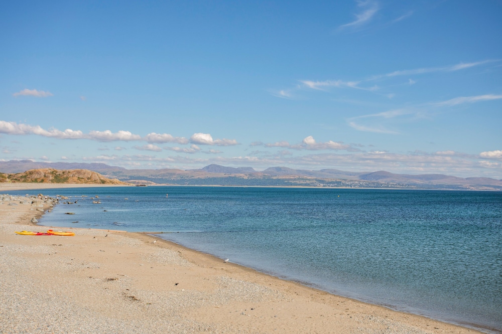 Moondunes - Pwllheli