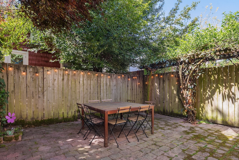 Seattle Vacation Home: The Vineyard