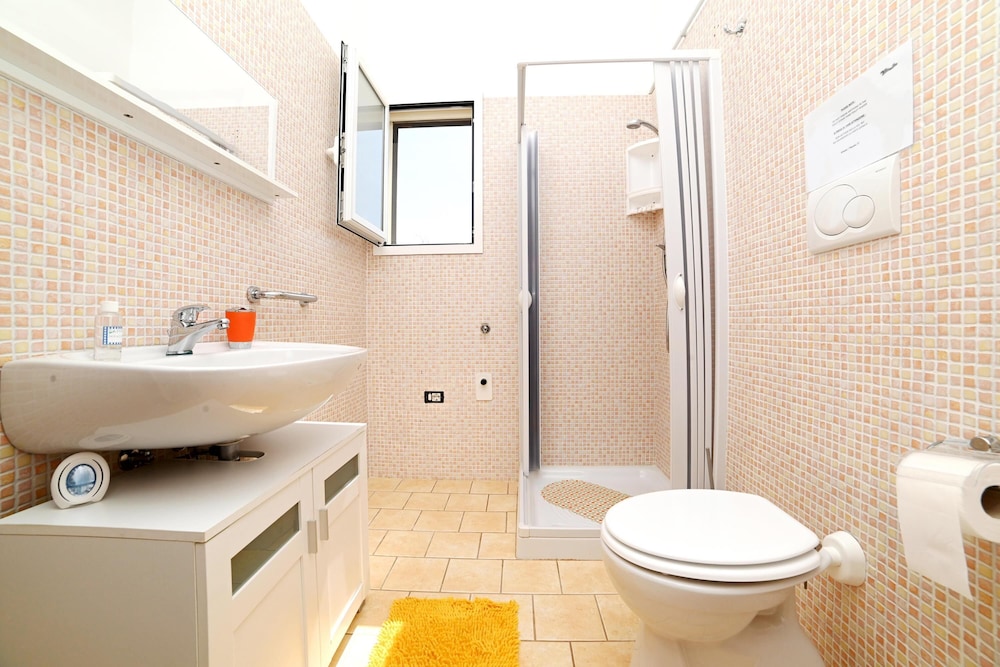 Villa Lino with Pool by Wonderful Italy