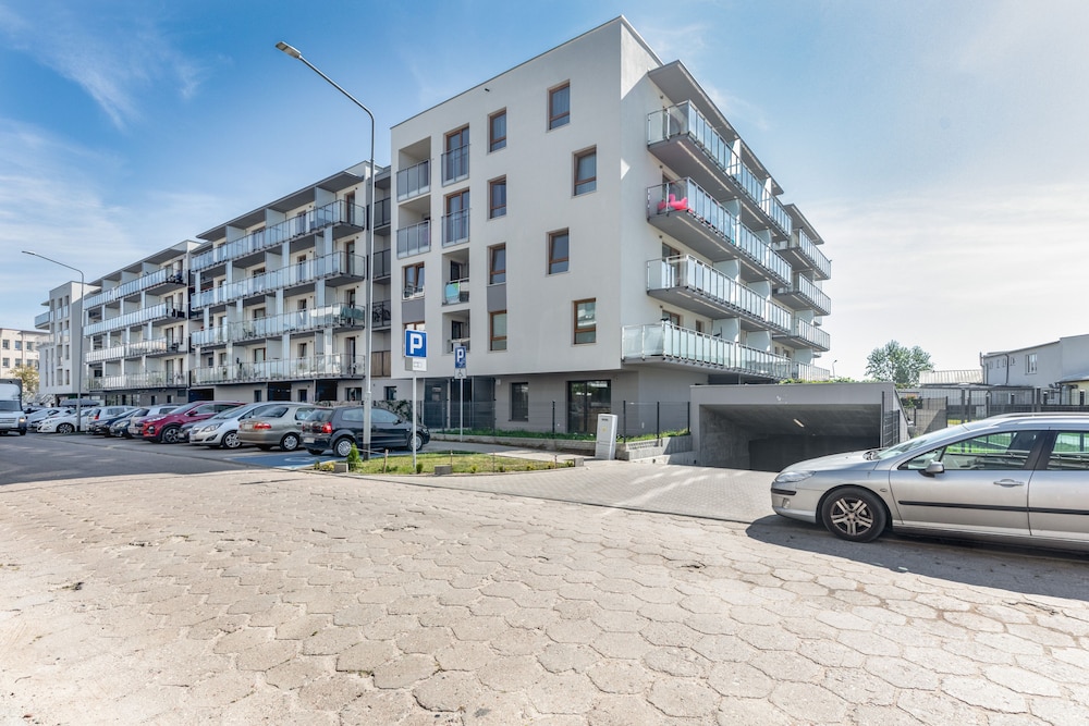 Amber Estate III Apartments by Renters view 5