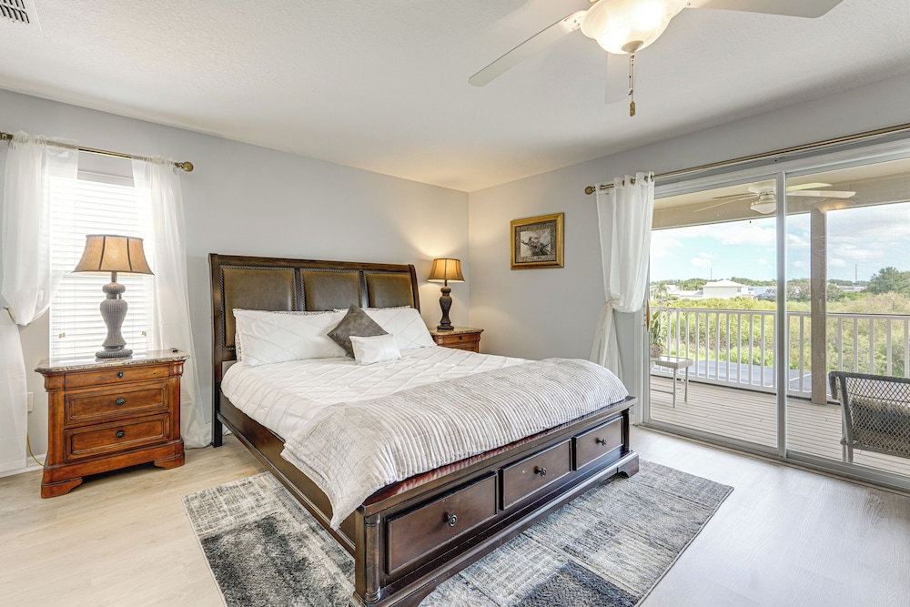 Pool, Games + Family Fun! Davenport Home by Disney
