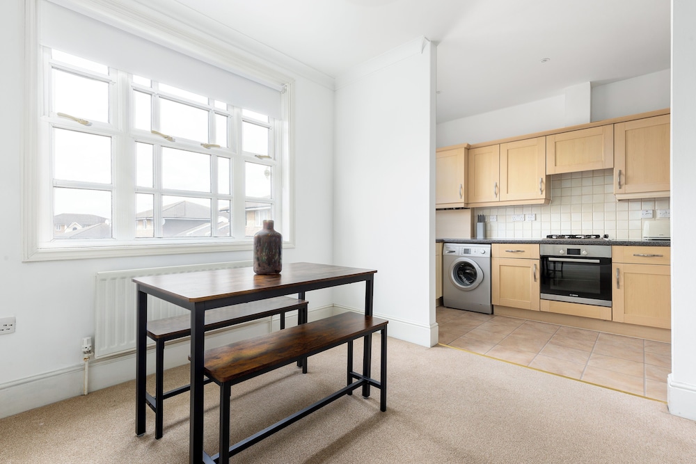 Lavish 1 Bed Flat near Broadway Market