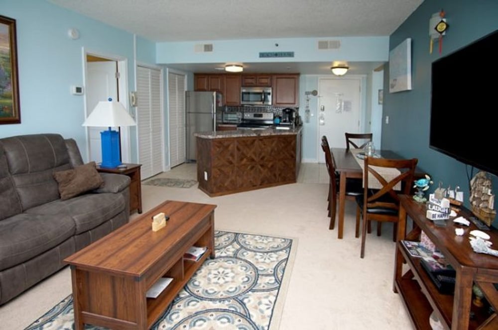 The Palace Resort by Elliott Beach Rentals