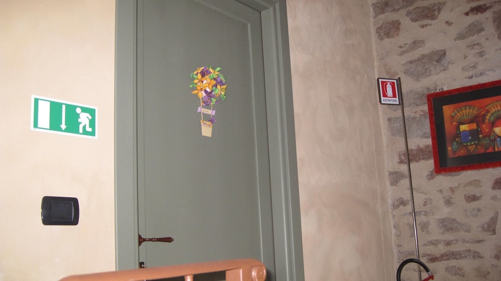 Sacreterre Room  Breakfast - Property Image 24