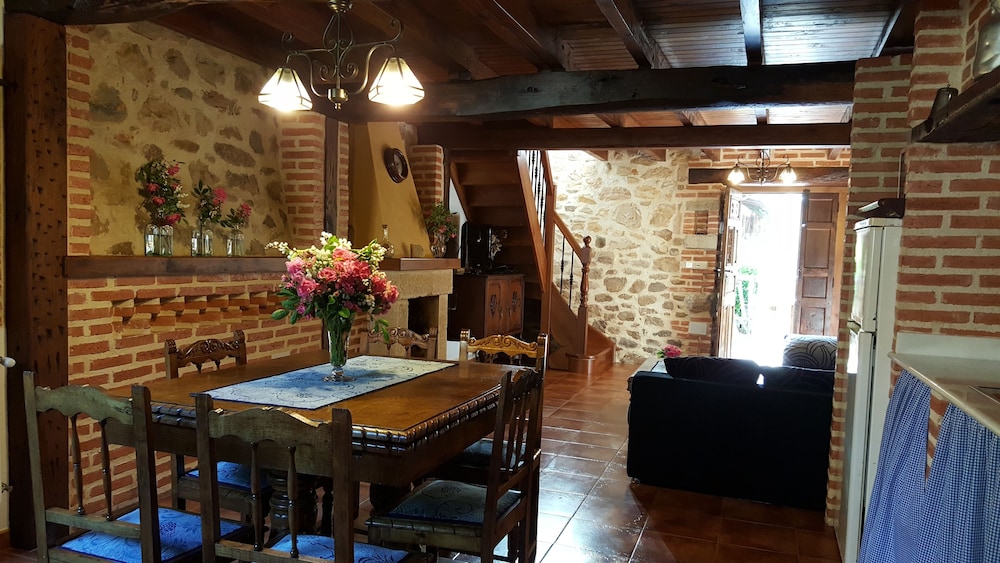 Conjunto de Turismo Rural La Tablá