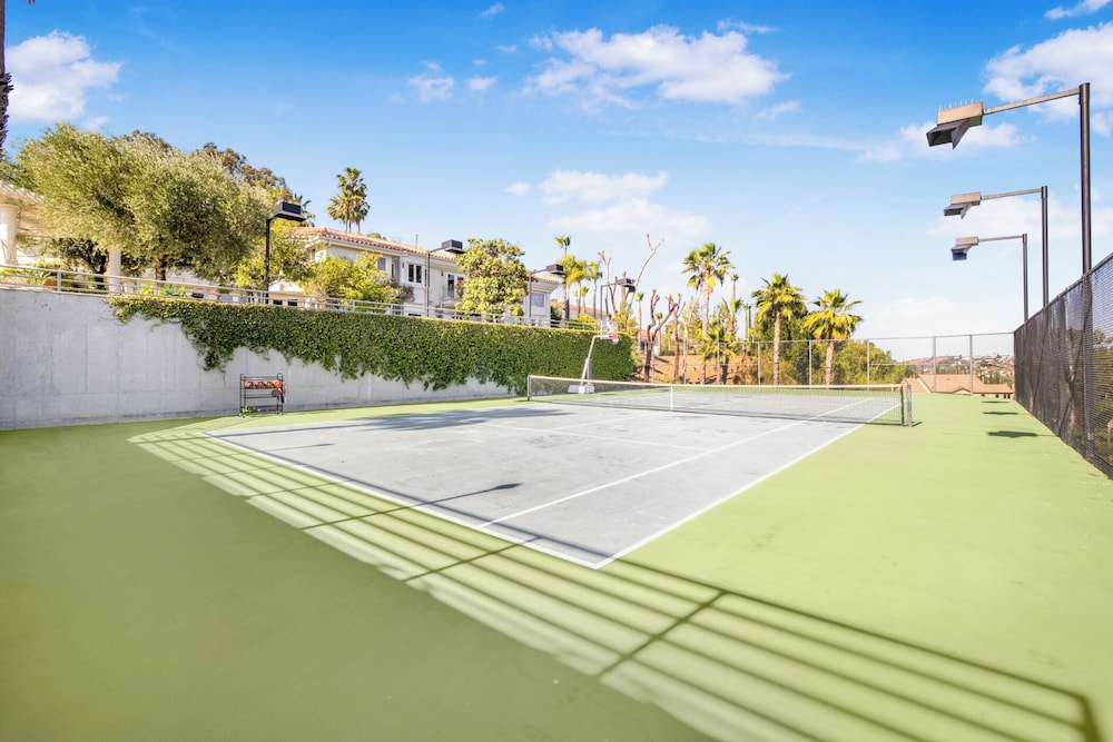 Villa Clarinda - Architect-designed Dream Estate With Theater & Outdoor Oasis