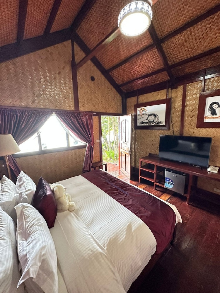 Doublegem Beach Resort and Hotel