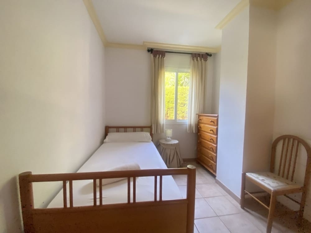 Th103 Villa Espaciosa con Piscina Privada y Jard n