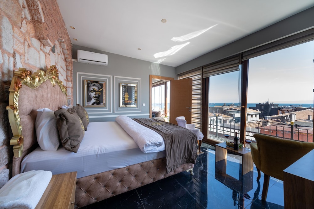 Holiday Business Otel - Image 8