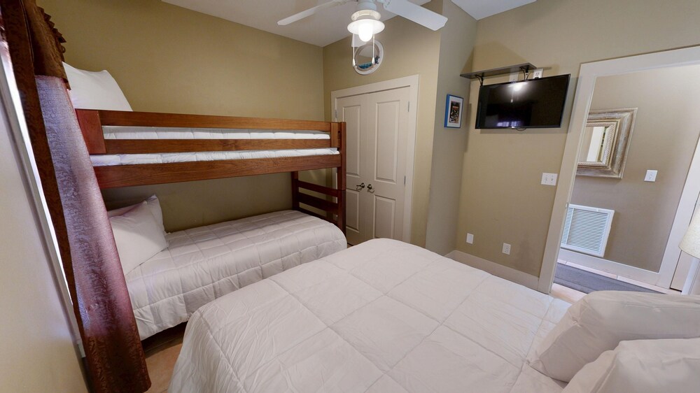1 Cozy Cove 3 Bedroom Home