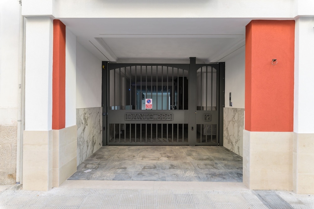 Palazzo Murat - Studio Apartment With Balcony by Wonderful Italy