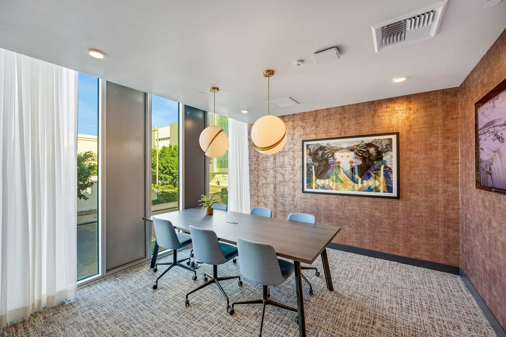 Luxury 2BR by Oneluxstay