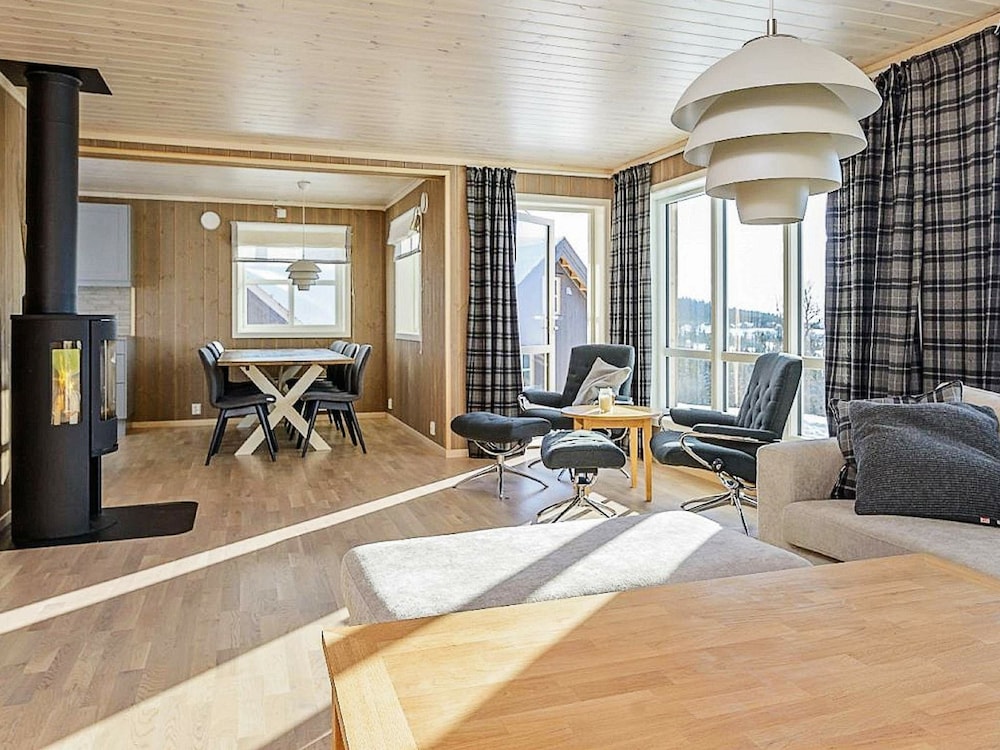 13 Person Holiday Home in Øyer view 4