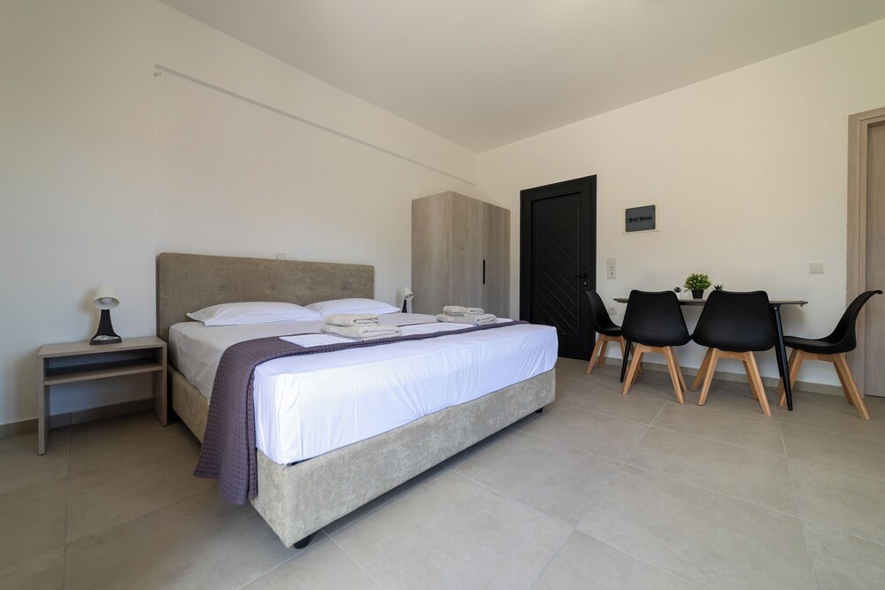 NS Apartments Nydri