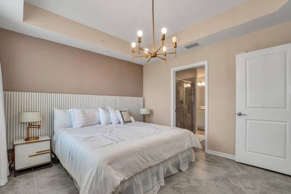 3180 Para Unit 101 3 Bedroom Townhouse