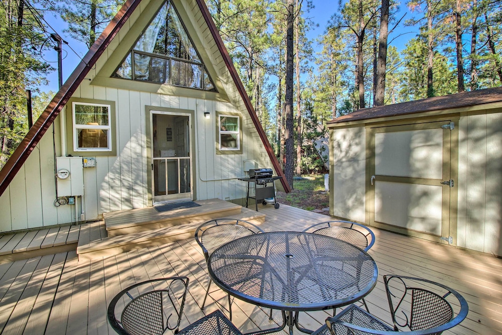 A-frame Cabin w/ Deck & Grill in Pinetop! view 5