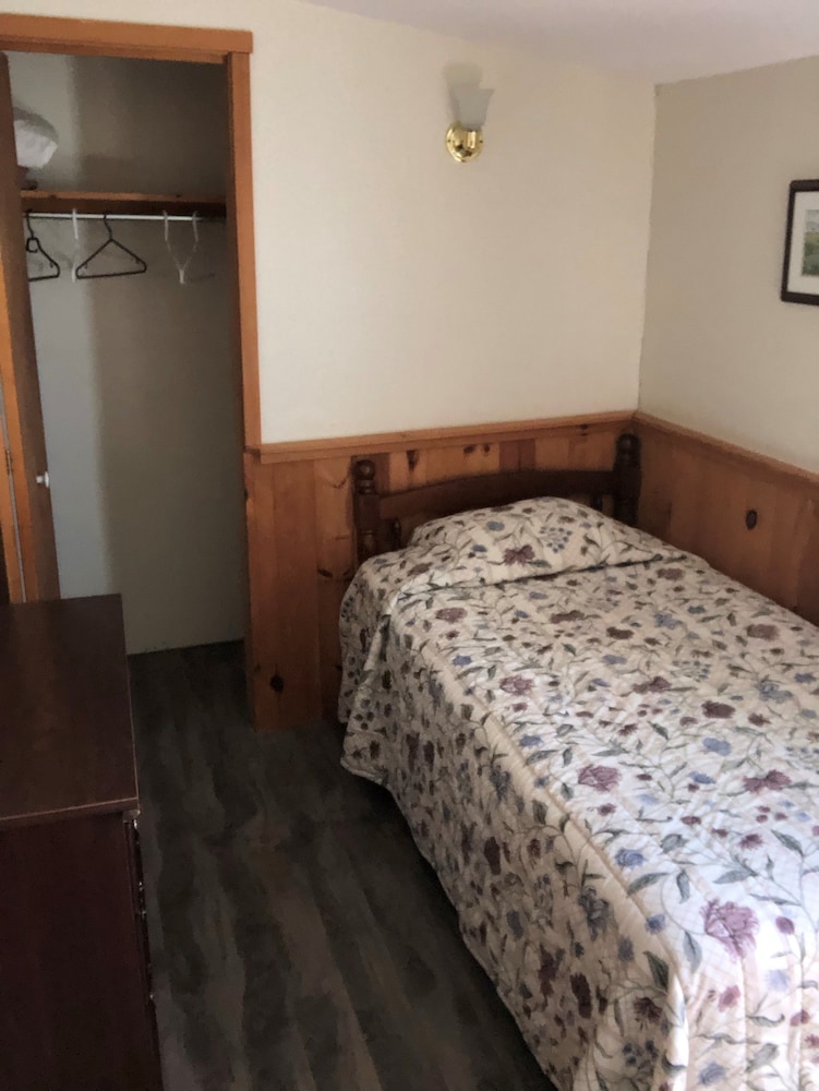 Shining Waters Cottages