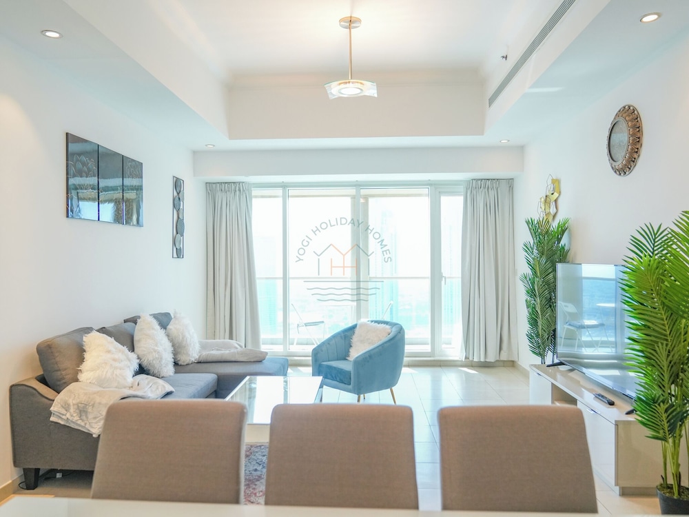 Luxury 2-Bedroom Stay in the Heart of Churchill