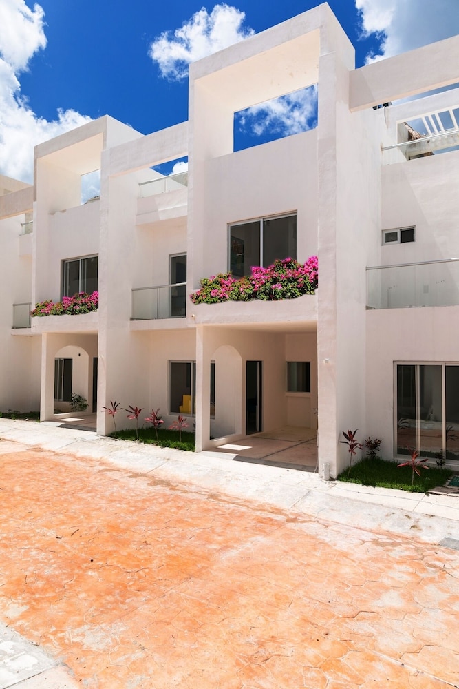 Hotel Modern House of Cozumel - 28 -Amazing Sunset Views - Image 1