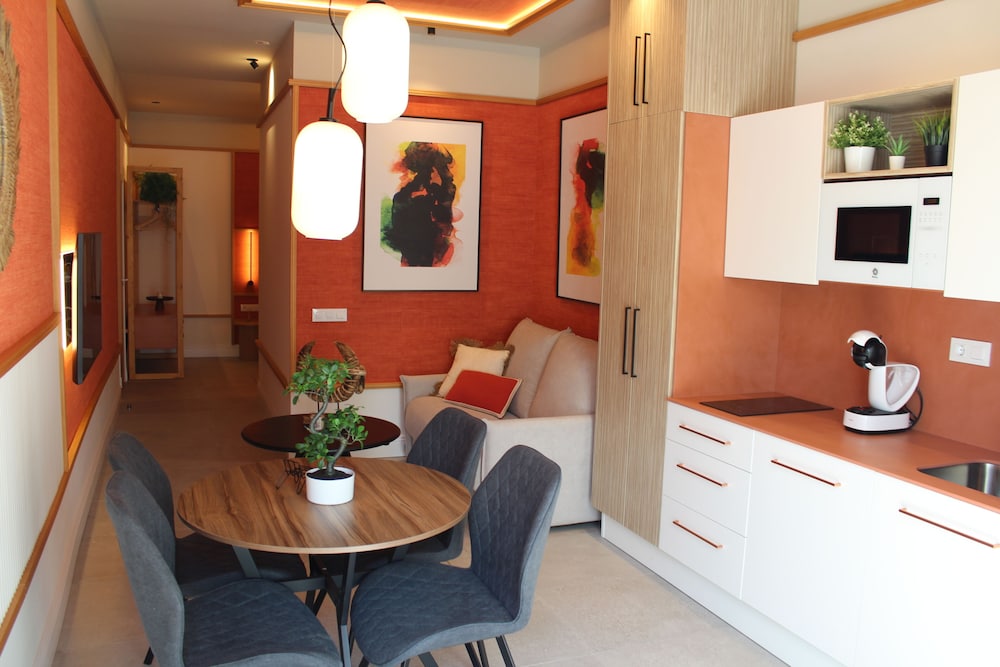 Promotur Suites - Ayora