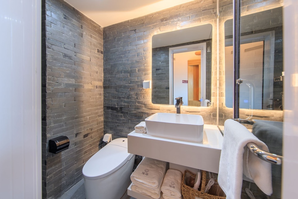 Isvara Flowing Ocean Guesthouse
