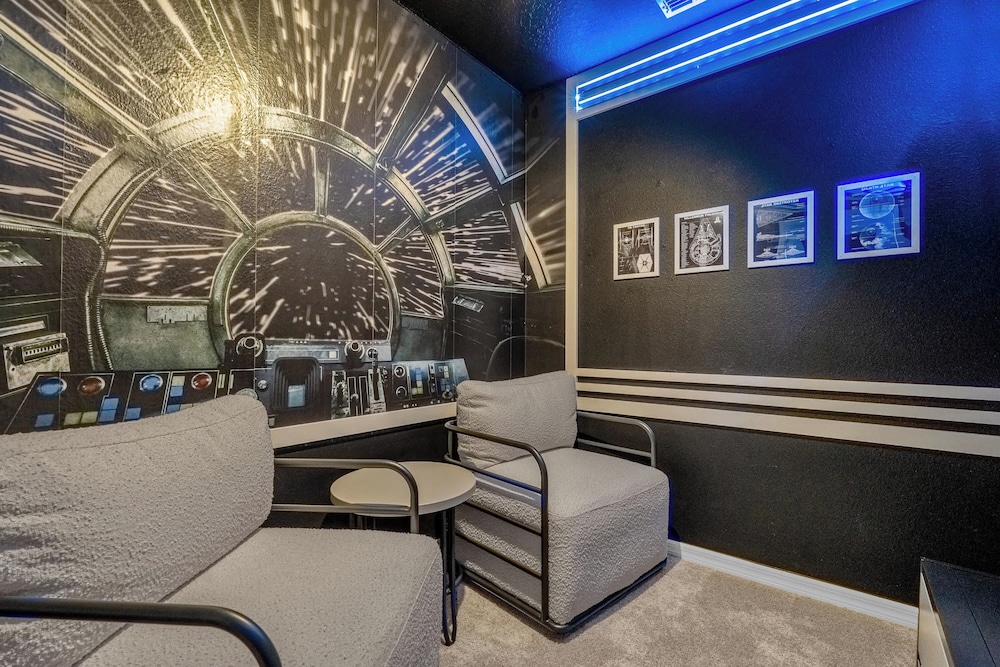 Upstay Disney 5BR Movie Mansionwindsor Cay Resort