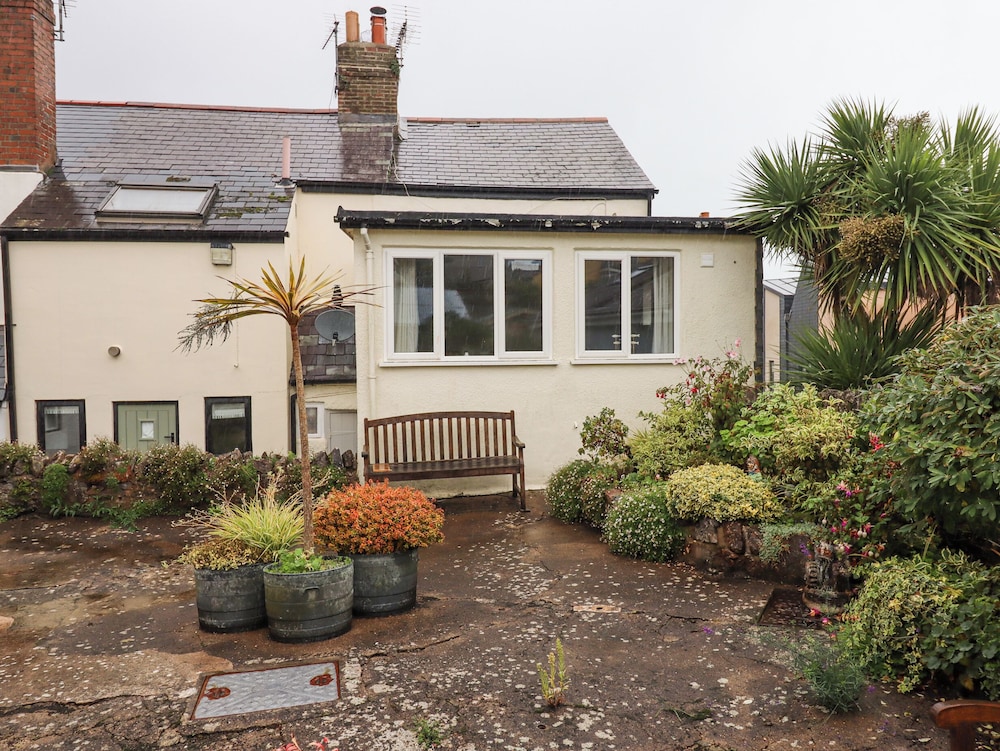 3 Pebble Cottage