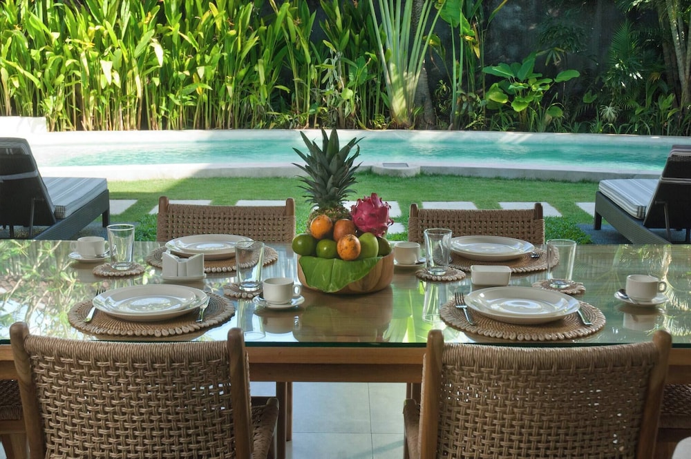Bestseller Modern 2br Villa In Heart Of Seminyak view 3