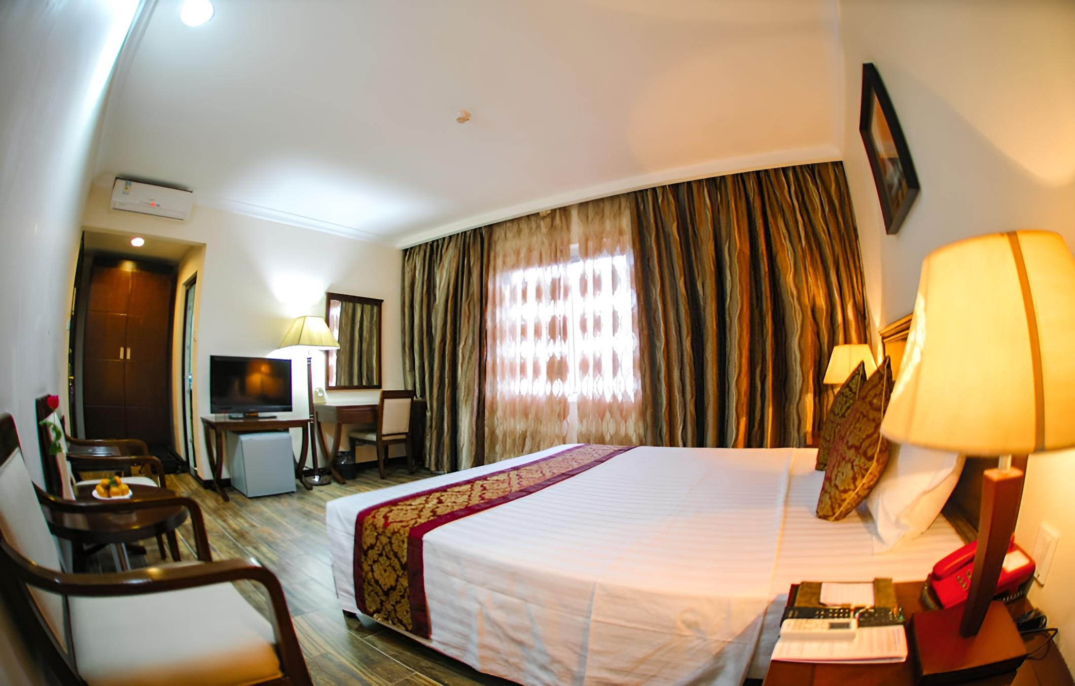 Level Hotel