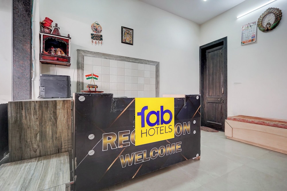 Fabhotel Amr Grand