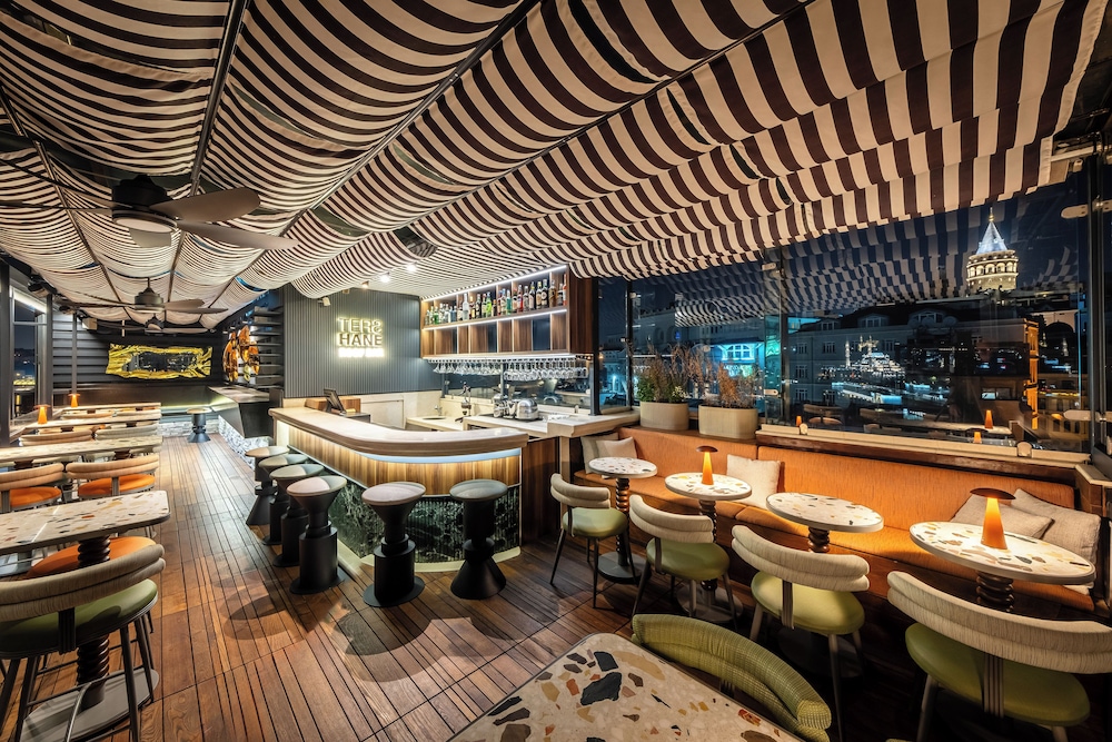 Momento Golden Horn Otel - Image 18