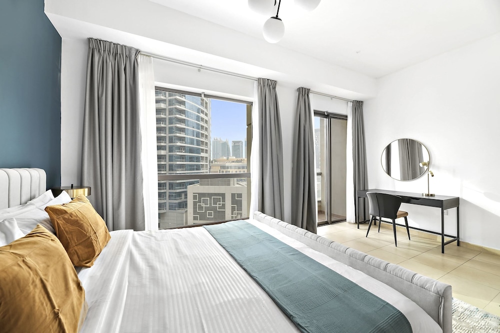 Silkhaus Near Beach Dubai Marina View Gym Pool