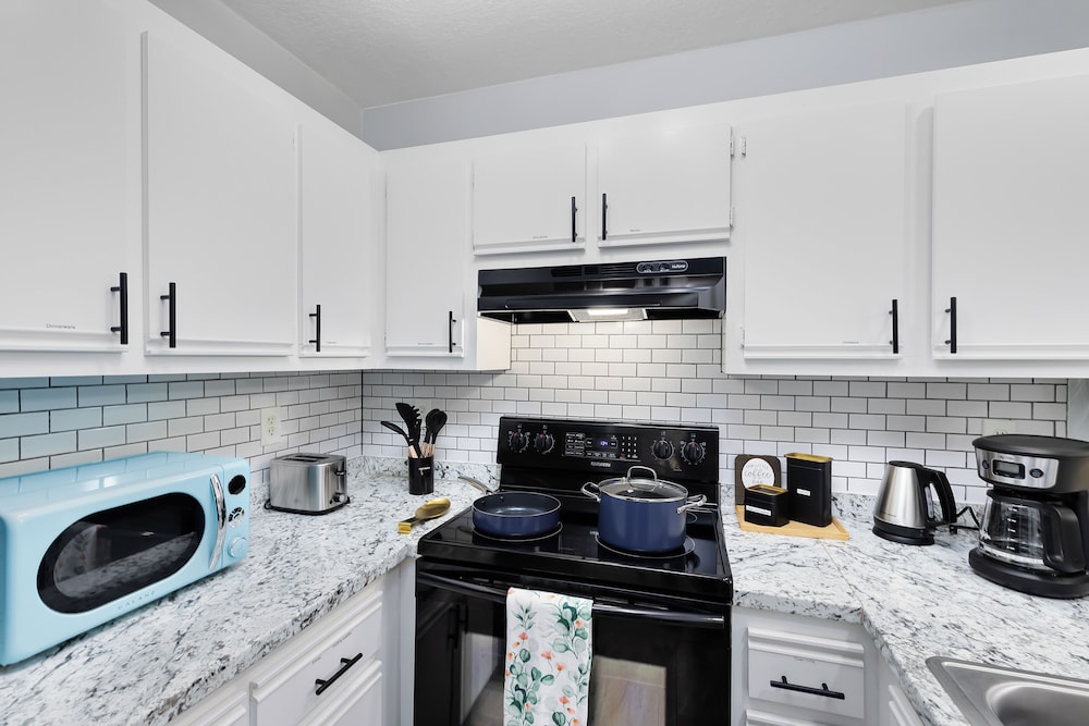 Oasis Apartment Homes