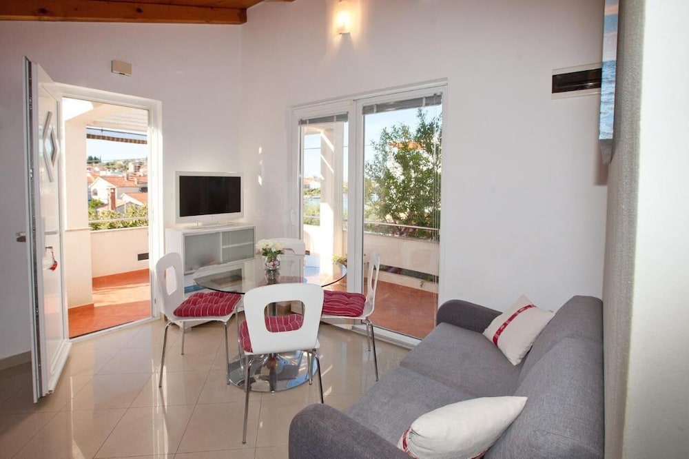 Sea View Apartment Milly, Nearby Beach Jaz view 5