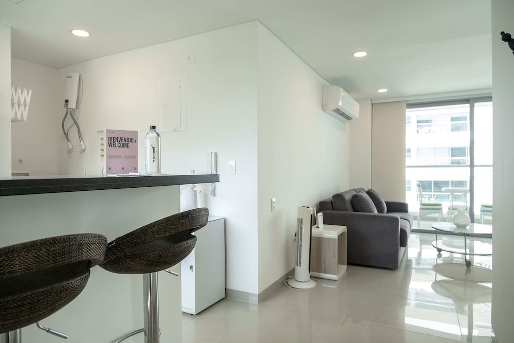 w Comfy 2BR w Ocean View and Pool in CTG