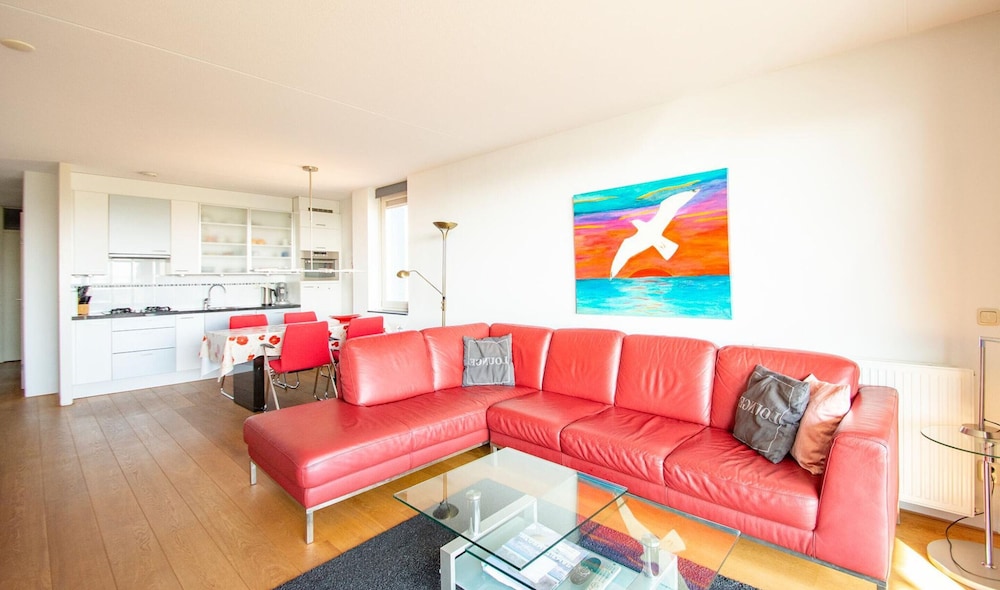 Cozy Apartment With Balcony