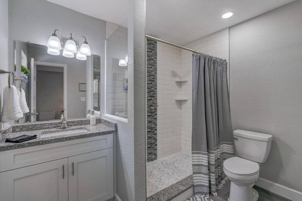 Heated Pool Close to St Pete Tampa Pet Friendly, photo 34