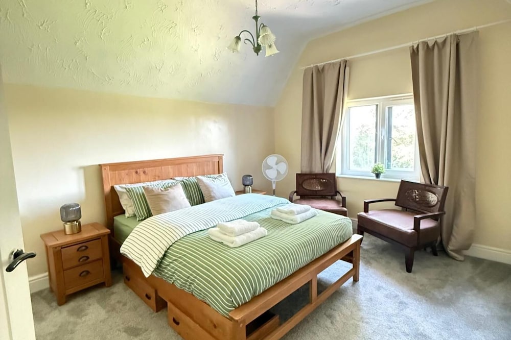 Grange Cottage Retreat in Bolton