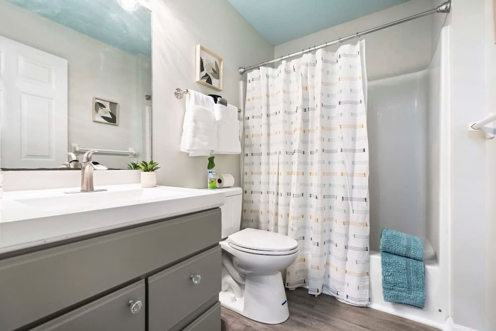 Uptown Gem The Castaway Cottage Dog Friendly