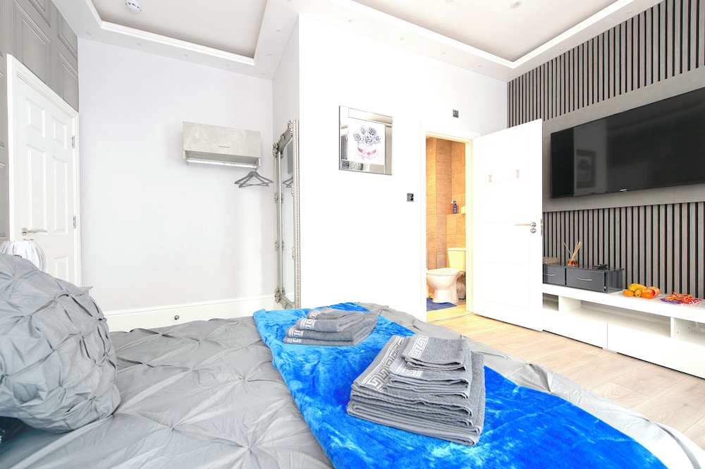The Pond House - Ensuite Rooms